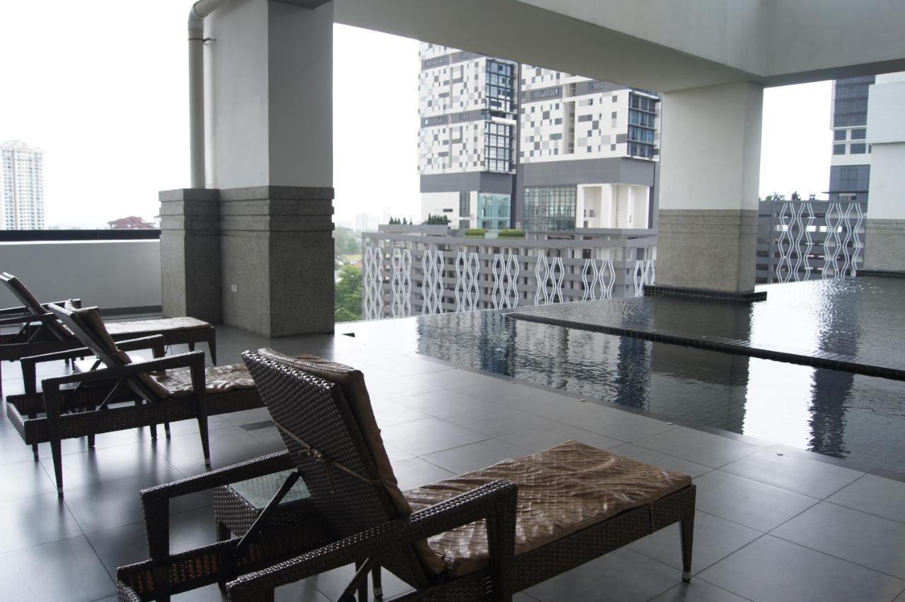 Twin Galaxy Suites By Iconic Bliss Johor Bahru Exterior foto