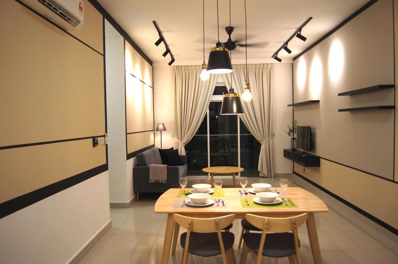 Twin Galaxy Suites By Iconic Bliss Johor Bahru Exterior foto